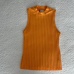 Sleeveless ribbed t-back top